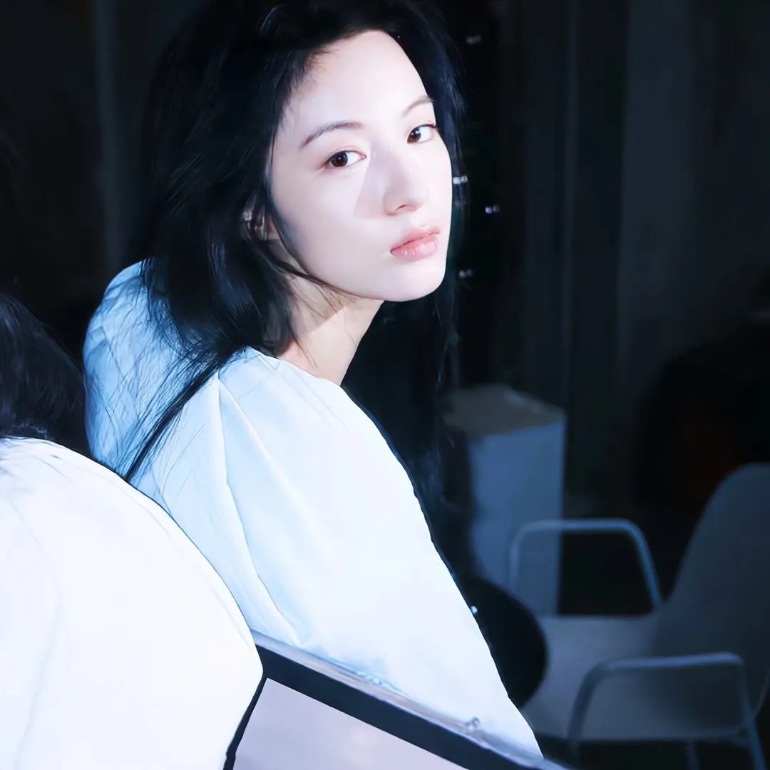 背叛红墙